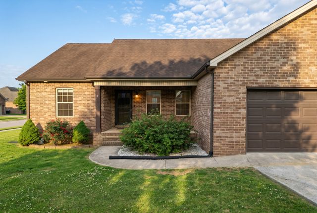 207 Jordan Ave, Shelbyville, TN 37160