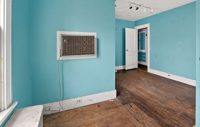 3604 Brighton Rd, E Pittsburgh, PA 15212