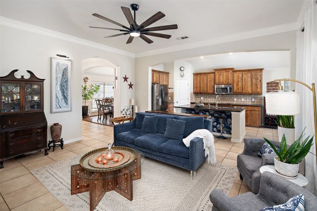 634 Half Moon Way, Runaway Bay, TX 76426