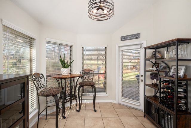 634 Half Moon Way, Runaway Bay, TX 76426