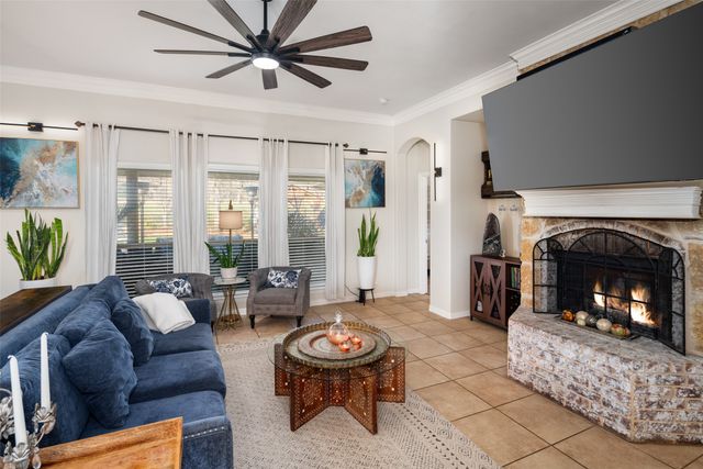 634 Half Moon Way, Runaway Bay, TX 76426