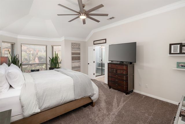 634 Half Moon Way, Runaway Bay, TX 76426