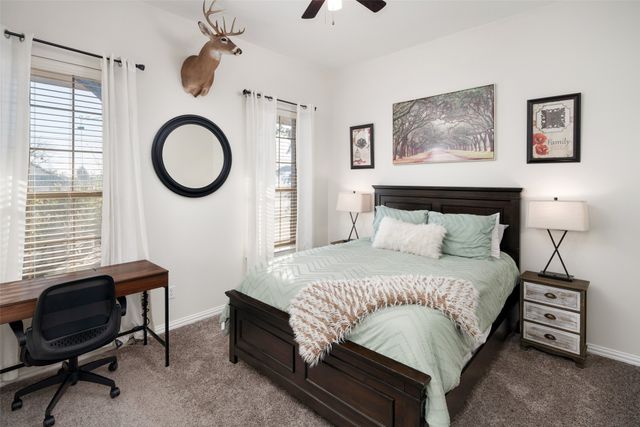 634 Half Moon Way, Runaway Bay, TX 76426