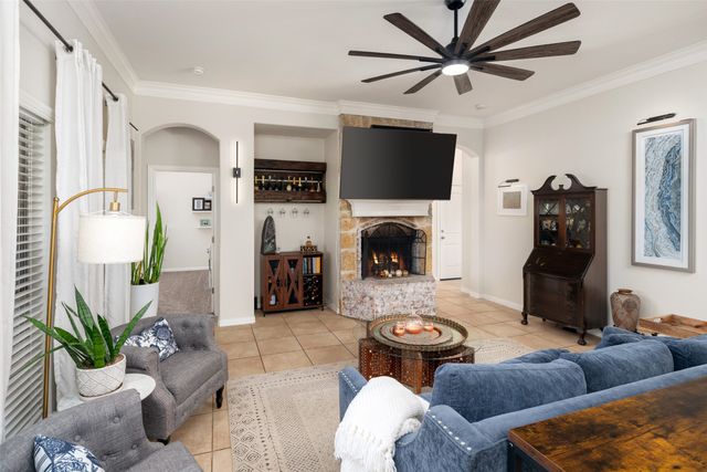 634 Half Moon Way, Runaway Bay, TX 76426