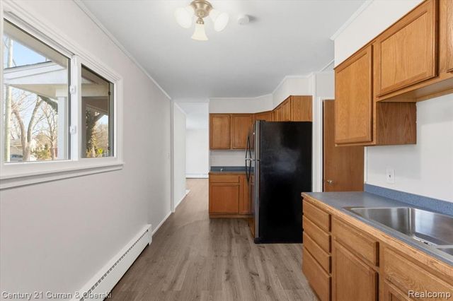 2269 S Circle Drive, Ann Arbor, MI 48103