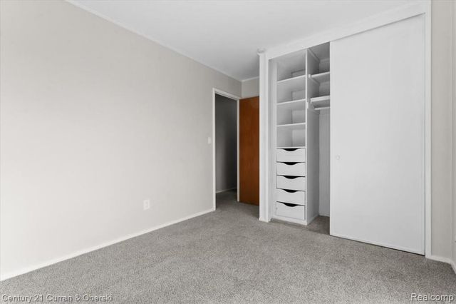 2269 S Circle Drive, Ann Arbor, MI 48103