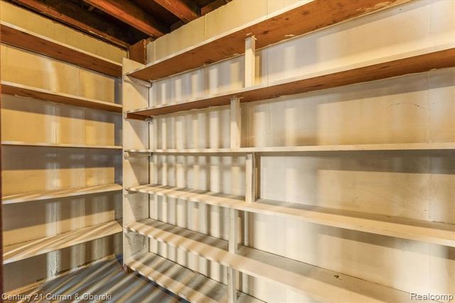 2269 S Circle Drive, Ann Arbor, MI 48103