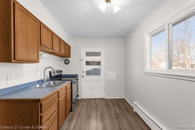 2269 S Circle Drive, Ann Arbor, MI 48103