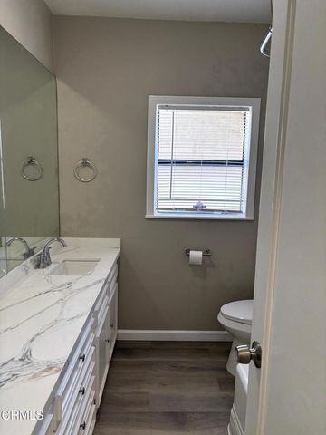 10822 Hartsook Street 1, Los Angeles, CA 91601