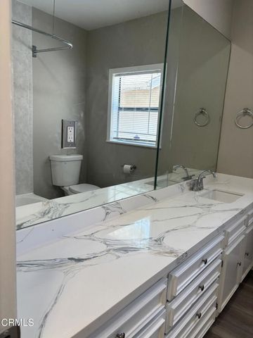 10822 Hartsook Street 1, Los Angeles, CA 91601