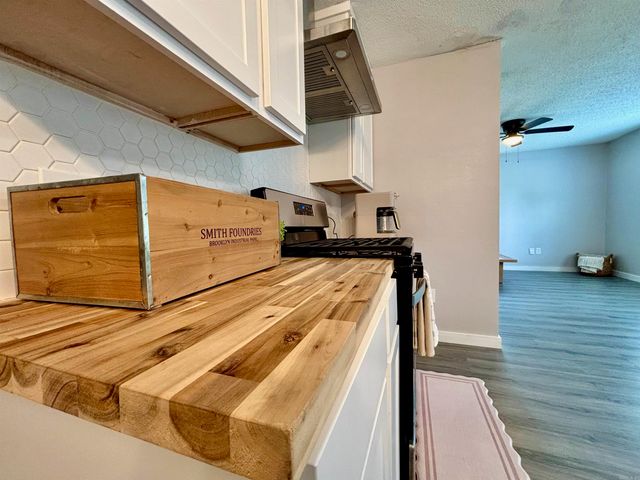 202 W Hazel St, Walnut Ridge, AR 72476