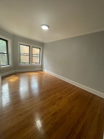 7327 N Honore Street 2B, Chicago, IL 60626