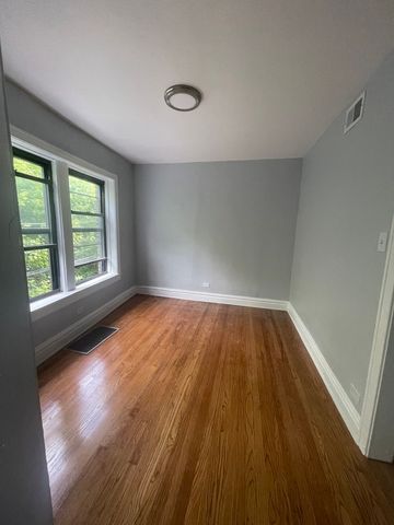7327 N Honore Street 2B, Chicago, IL 60626