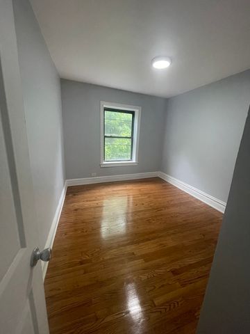 7327 N Honore Street 2B, Chicago, IL 60626