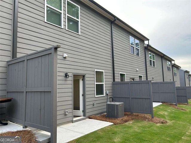 1708 Gunnin Trace NW, Atlanta, GA 30318