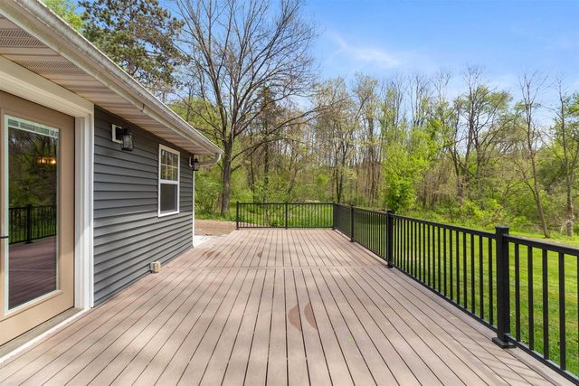 5606 Midland Road, Mazomanie, WI 53560