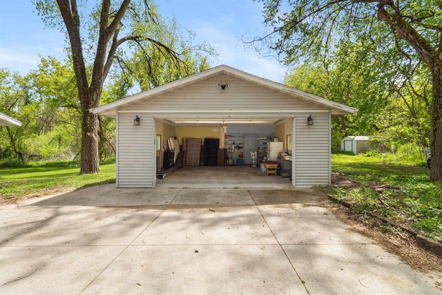 5606 Midland Road, Mazomanie, WI 53560
