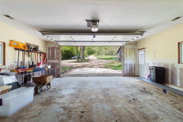 5606 Midland Road, Mazomanie, WI 53560