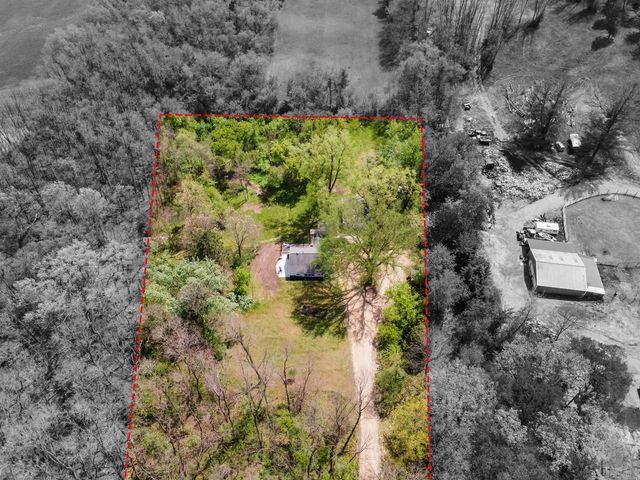 5606 Midland Road, Mazomanie, WI 53560