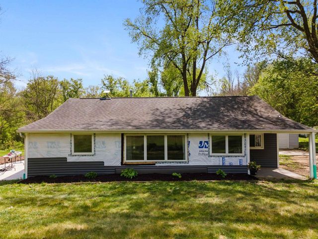 5606 Midland Road, Mazomanie, WI 53560