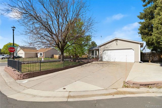 8389 Curlycup Place, Parker, CO 80134
