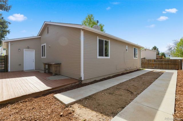 8389 Curlycup Place, Parker, CO 80134