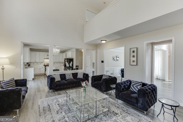 3270 Royal Creek Way SW, Lilburn, GA 30047