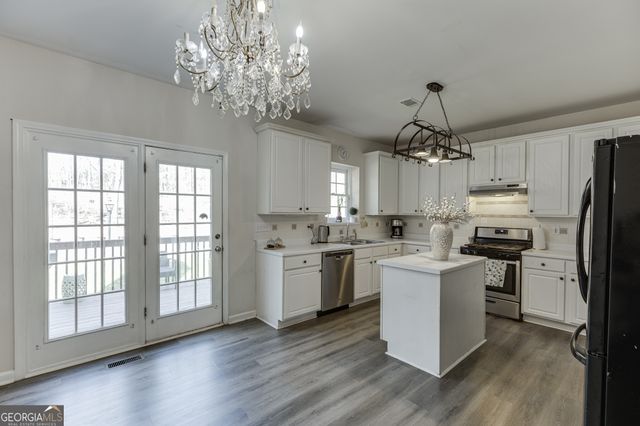 3270 Royal Creek Way SW, Lilburn, GA 30047