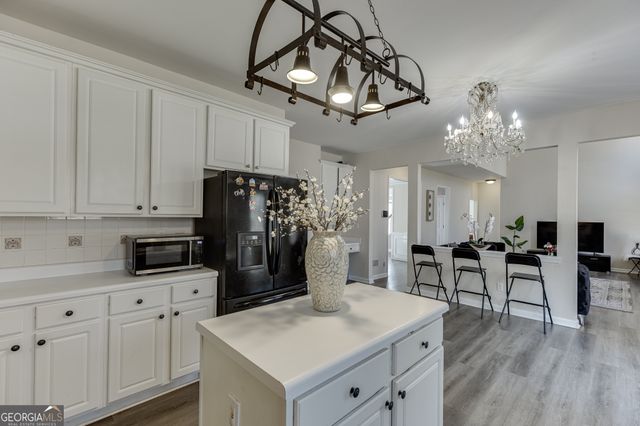 3270 Royal Creek Way SW, Lilburn, GA 30047