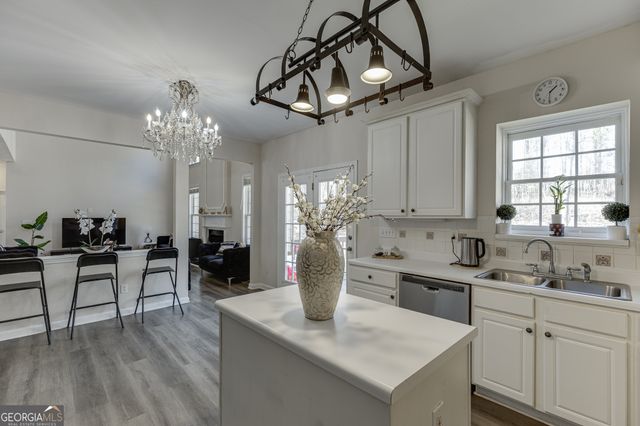 3270 Royal Creek Way SW, Lilburn, GA 30047