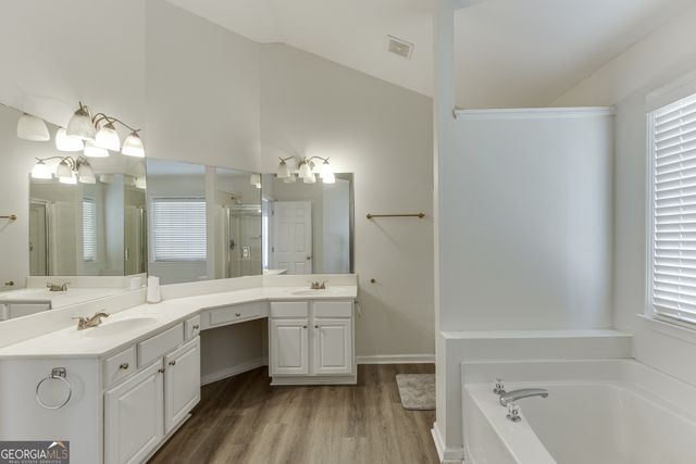 3270 Royal Creek Way SW, Lilburn, GA 30047