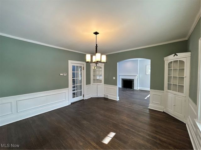 3785 Glenwood Road, Cleveland Heights, OH 44121