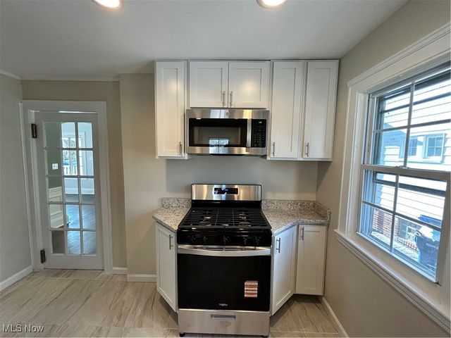 3785 Glenwood Road, Cleveland Heights, OH 44121