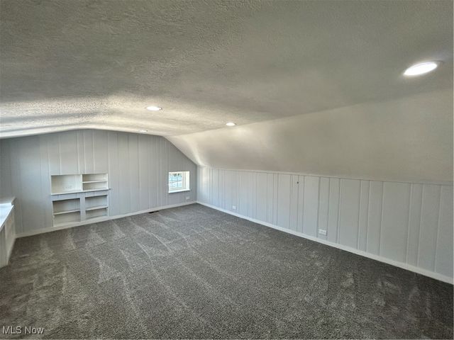 3785 Glenwood Road, Cleveland Heights, OH 44121