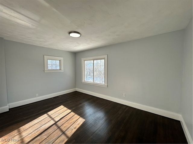 3785 Glenwood Road, Cleveland Heights, OH 44121