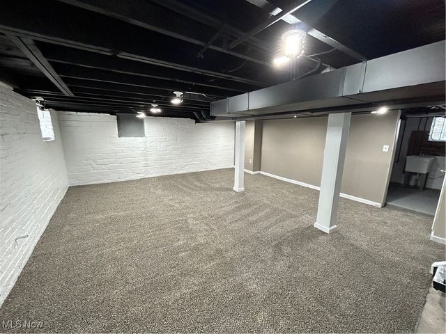 3785 Glenwood Road, Cleveland Heights, OH 44121