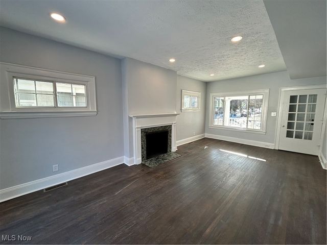 3785 Glenwood Road, Cleveland Heights, OH 44121