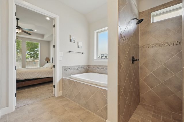 6902 Golf Green Drive, Arlington, TX 76001