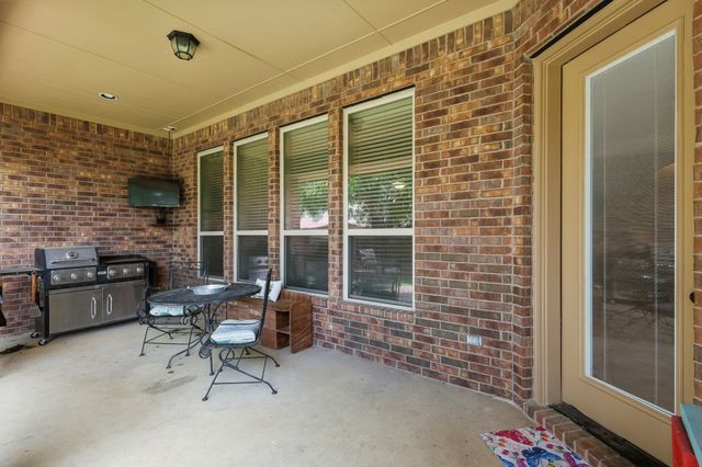 6902 Golf Green Drive, Arlington, TX 76001