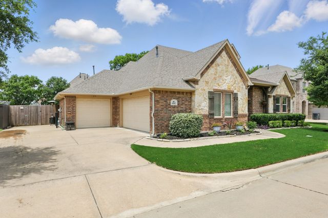 6902 Golf Green Drive, Arlington, TX 76001