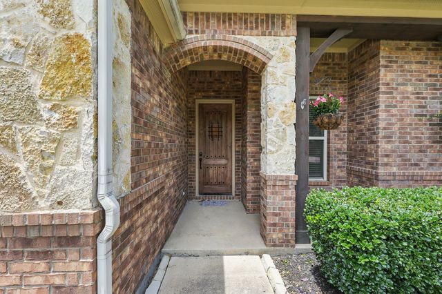 6902 Golf Green Drive, Arlington, TX 76001