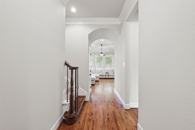 6902 Golf Green Drive, Arlington, TX 76001