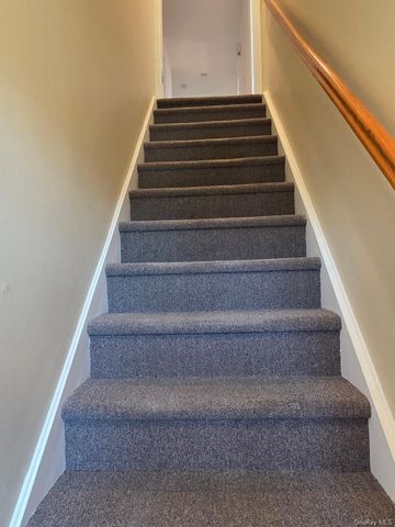 68 Kirkwood Road, Port Washington, NY 11050