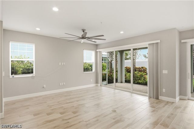 2664 Seychelles CIR 2401, Naples, FL 34112