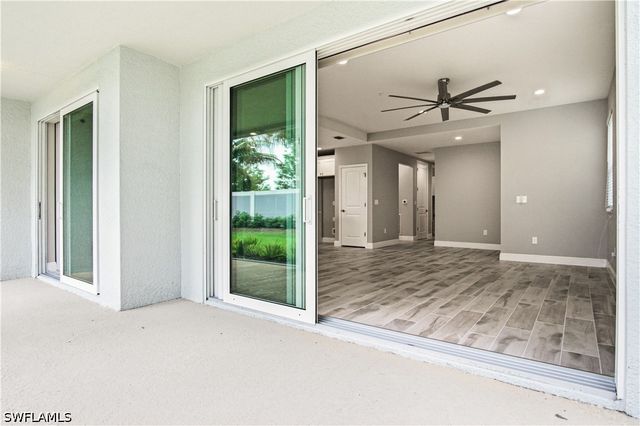 2664 Seychelles CIR 2401, Naples, FL 34112
