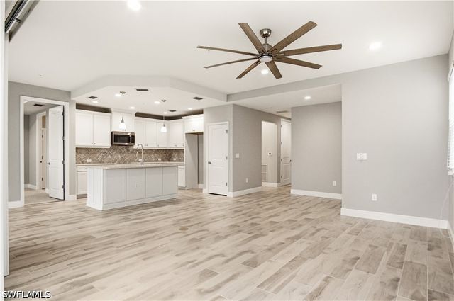 2664 Seychelles CIR 2401, Naples, FL 34112