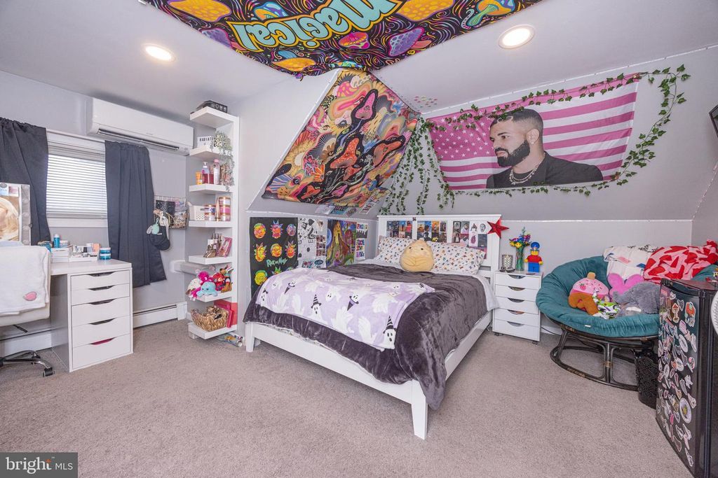 23 CRABTREE DR, Levittown, PA 19055
