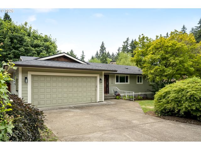 1370 Se EASTWOOD Ct, Milwaukie, OR 97267