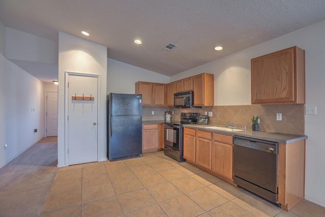 1324 Spruce Meadows Drive NE, Rio Rancho, NM 87144