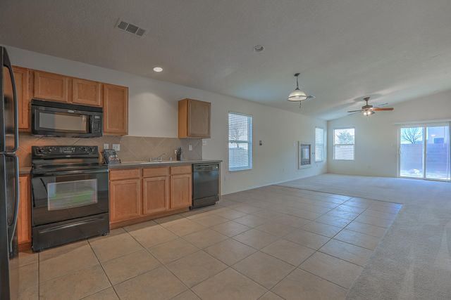 1324 Spruce Meadows Drive NE, Rio Rancho, NM 87144